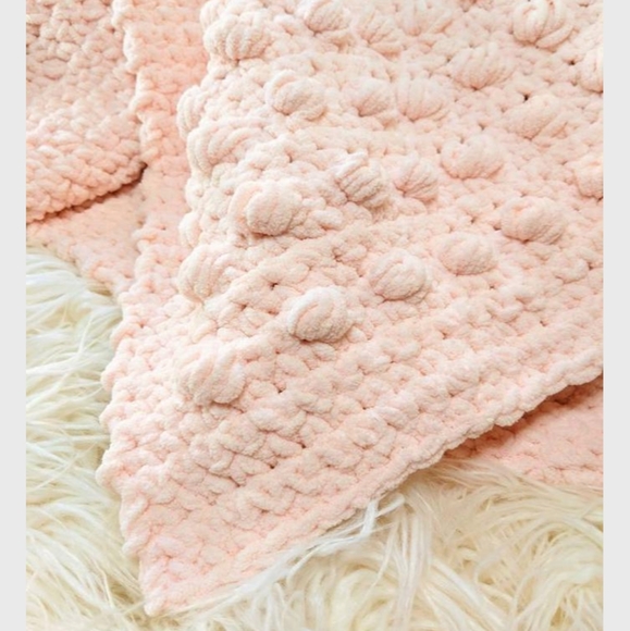 Blush Bobble Baby Blanket Handmade - Picture 5 of 6